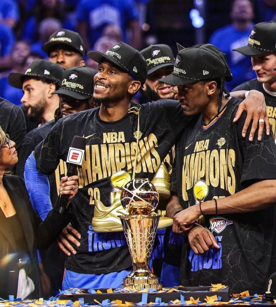 包含罗马训练开放日,今夜强势反弹引观众欢呼,NBA总决赛在即,数据层面出现新趋势的词条九游娱乐入口官网