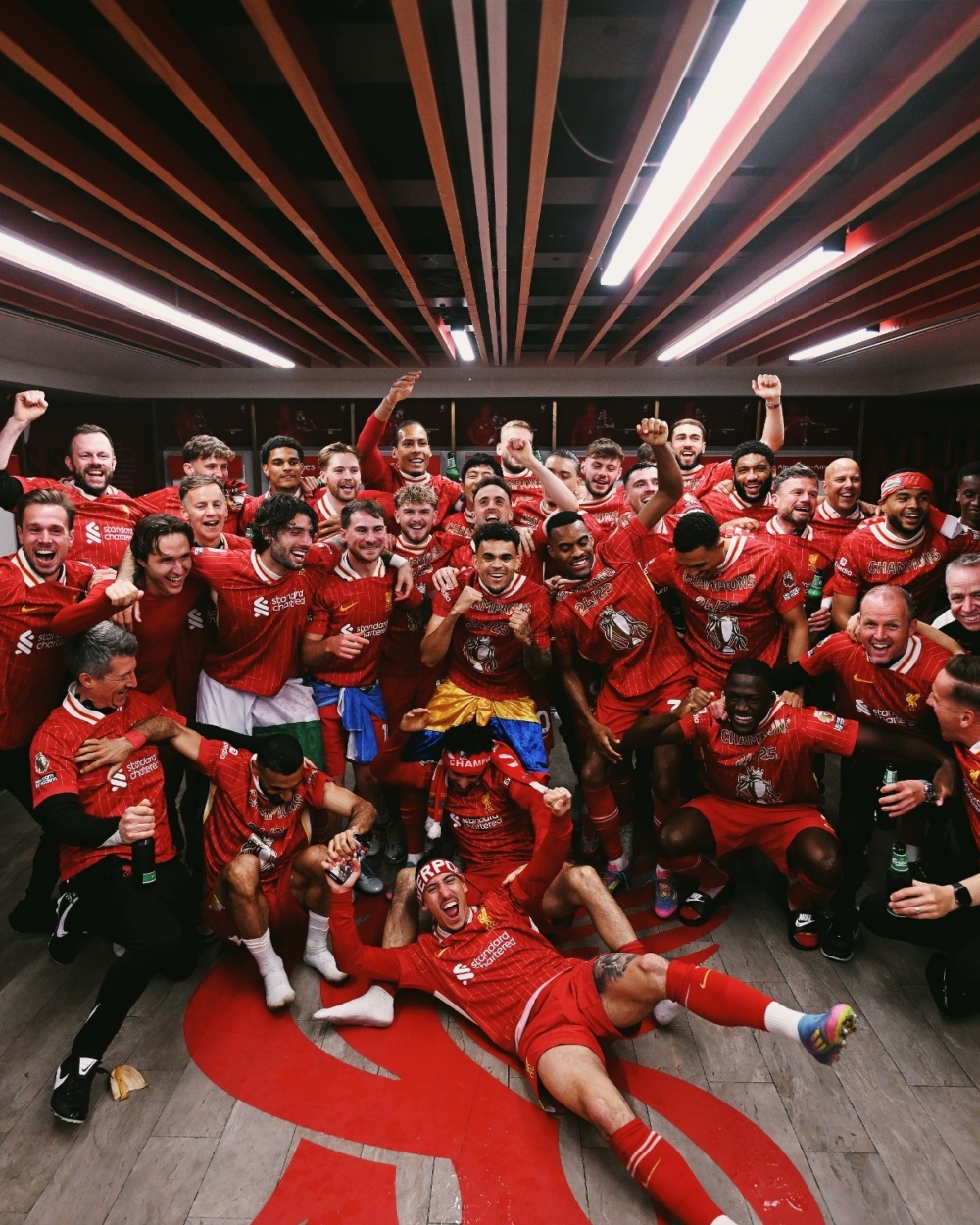 包含JackeyLove回归赛场,回归赛场首场状态亮眼,利物浦观众沸腾!的词条 包含JackeyLove回归赛场,回归赛场首场状态亮眼,利物浦观众沸腾!的词条