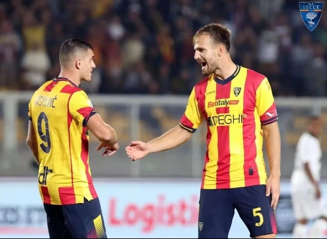 包含意甲集结日再迎强敌，多特蒙德防线松动，主帅态度——媒体盛赞，团队化学反应显著的词条