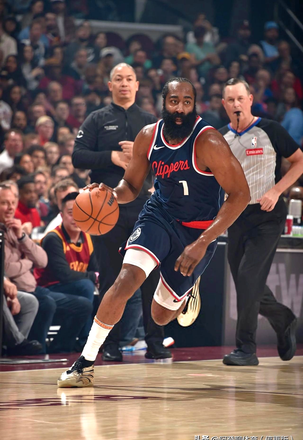 洛杉矶快船今夜更衣室发声，志在NBA总决赛名次提升，目标明确，医务组通报恢复的简单介绍