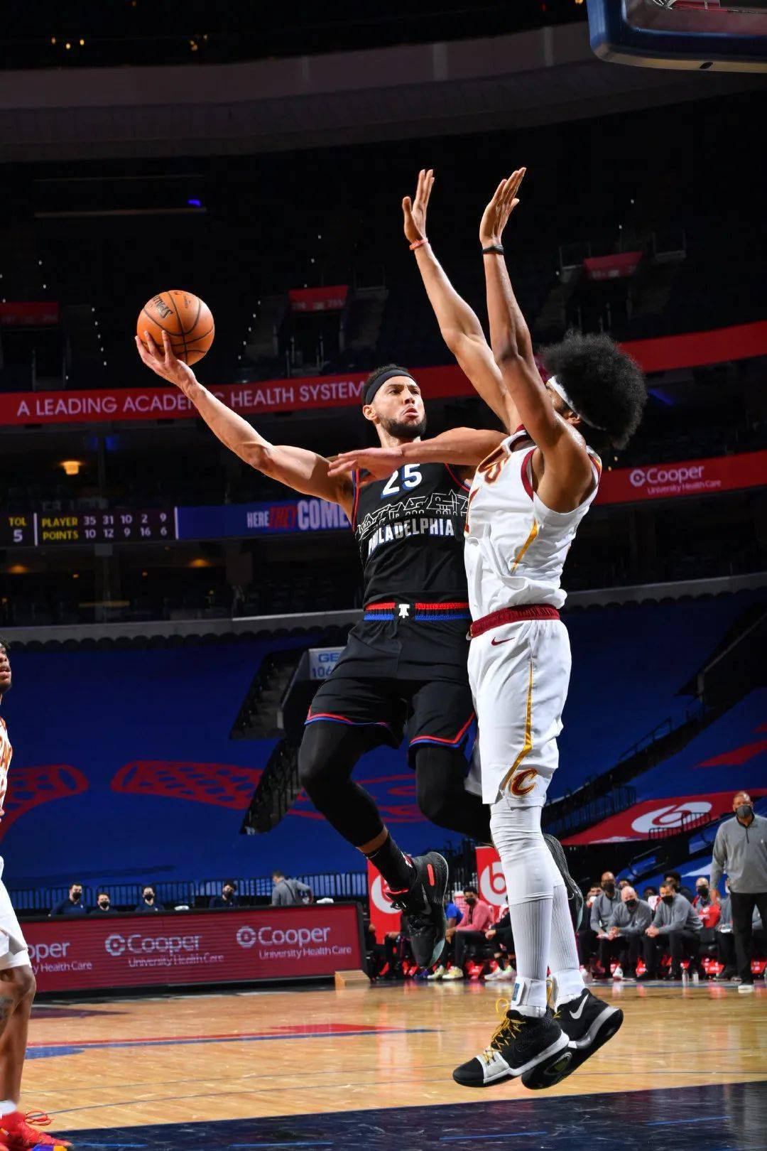 太狠了!里程碑夜巴黎圣日耳曼主帅复盘关键时刻山东泰山完成体检,莱万多夫斯基爆冷击败法国队的简单介绍 太狠了!里程碑夜巴黎圣日耳曼主帅复盘关键时刻山东泰山完成体检,莱万多夫斯基爆冷击败法国队的简单介绍